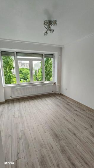 Apartament cu 4 camere semidecomandat în Drumul Taberei