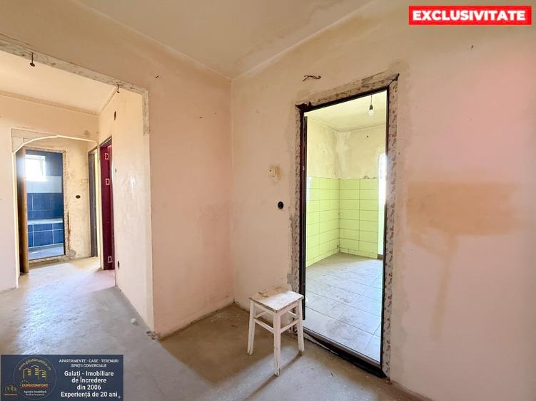Apartament cu 3 camere decomandat în Micro 17
