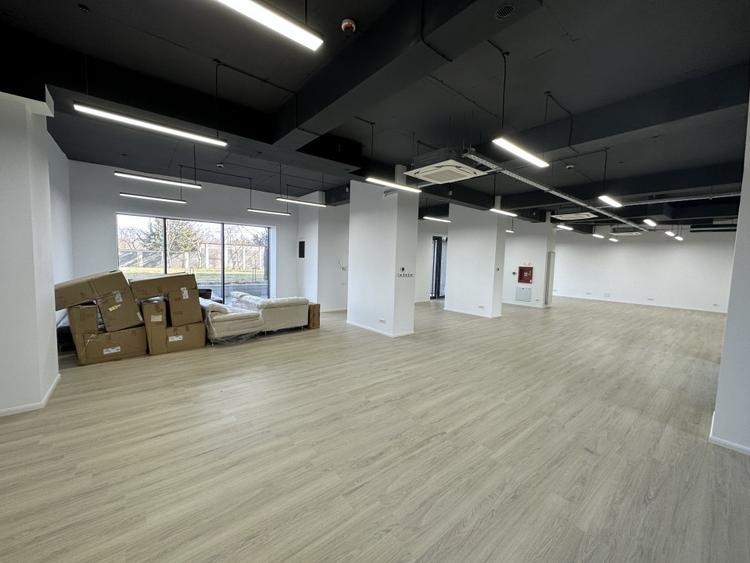 Spațiu comercial, de 273.29998779297 mp, în Cotroceni