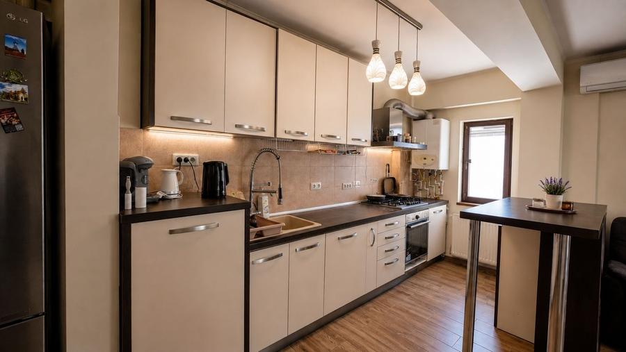Apartament cu 2 camere decomandat în Palazu Mare