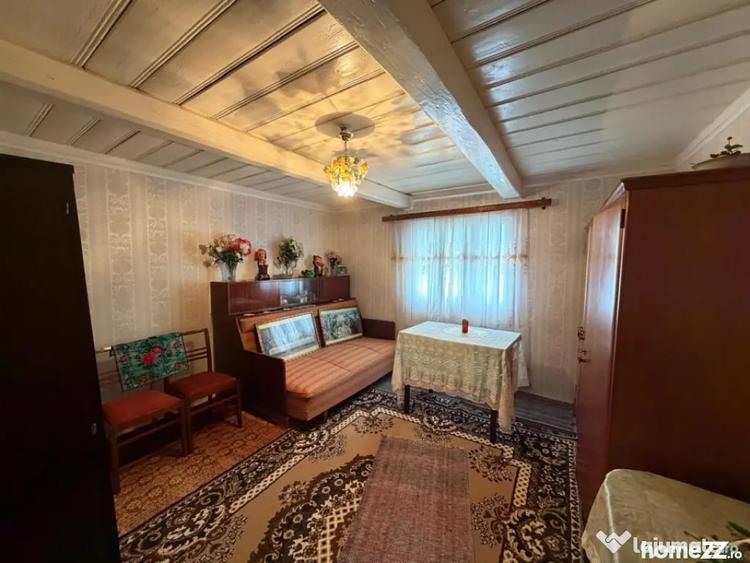 Casă cu 2 camere cu Teren 2100 Mp în Bălcăuți