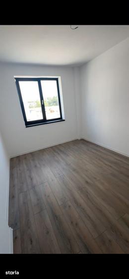 Apartament cu 3 camere în Tolstoi
