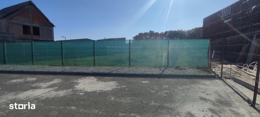 Teren de 733 mp, în Corbeanca