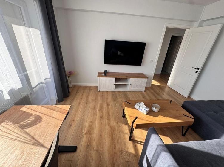 Apartament cu 2 camere decomandat în Florești