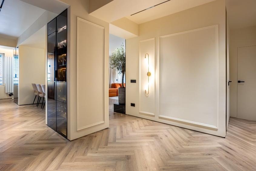 Apartament cu 3 camere semidecomandat, mobilat în Dristor
