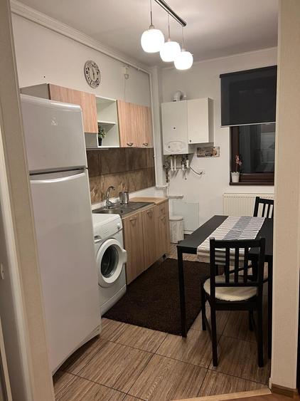 Apartament cu 2 camere decomandat, mobilat în Otopeni