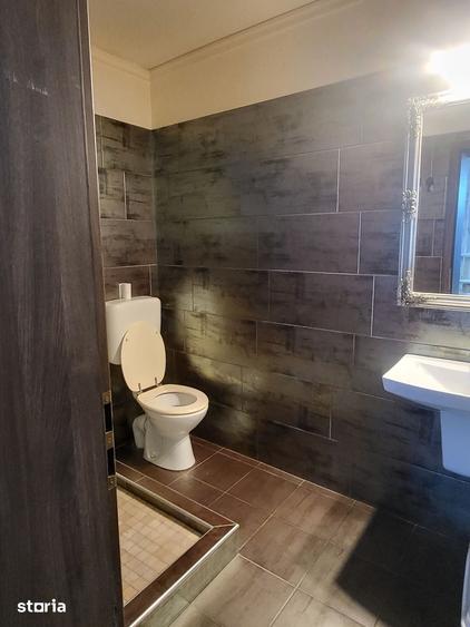 Casă cu 5 camere cu Teren 568 Mp în Gării
