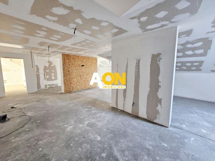 Casă individuală cu 6 camere cu Canalizare în Ciugud