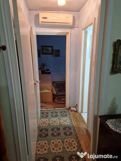 Apartament cu 2 camere semidecomandat în Brazda lui Novac