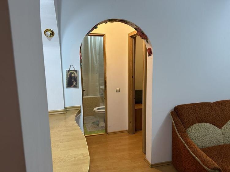 Apartament cu 2 camere decomandat în Exterior Vest