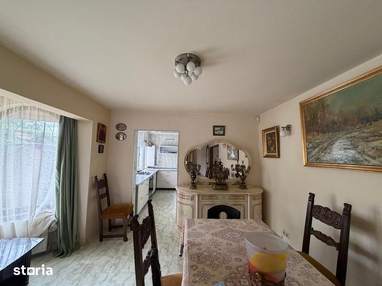 Casă cu 7 camere cu Teren 967 Mp în Nord