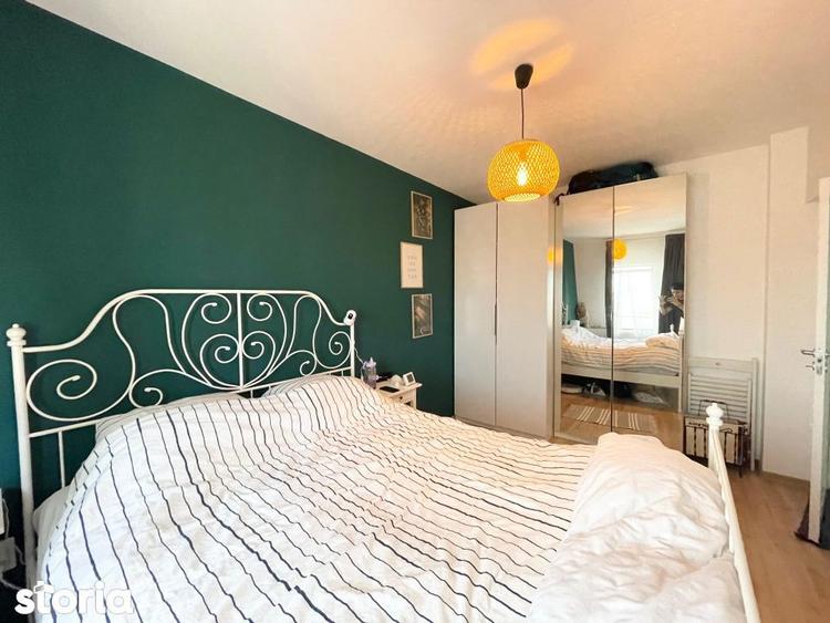 Apartament cu 3 camere semidecomandat, mobilat în Girocului