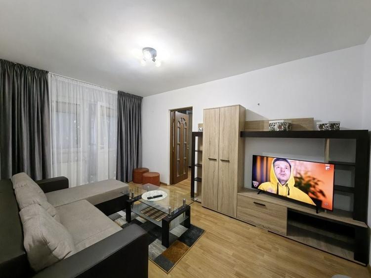 Apartament cu 2 camere semidecomandat în Letea
