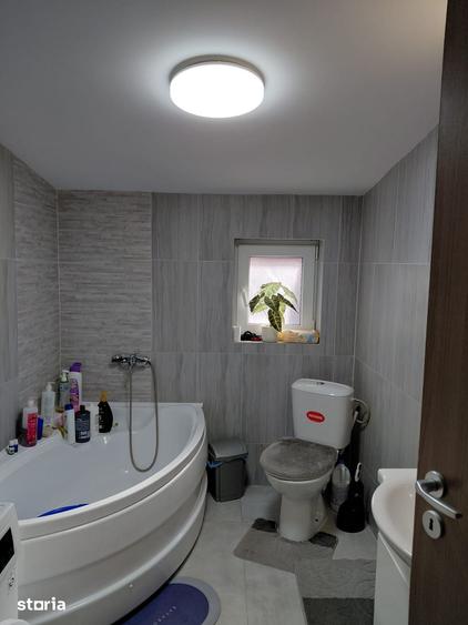 Apartament cu 3 camere decomandat în Unirea