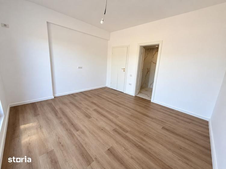 Casă cu 4 camere cu Teren 400 Mp în Domnești