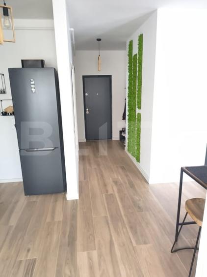 Apartament cu 2 camere semidecomandat, mobilat în Florești