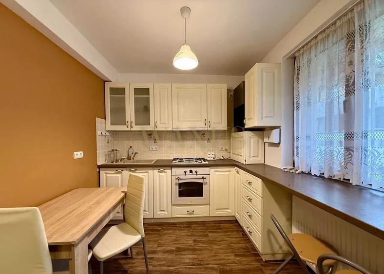Duplex cu 5 camere cu Canalizare în Florești