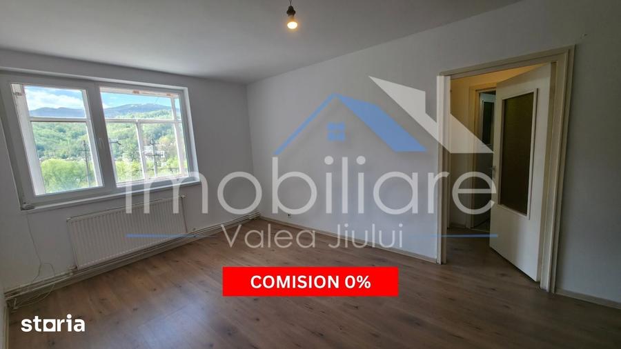 Apartament 2 camere - Lupeni | Intre spital si Lidl | Etaj 4/10 - 1