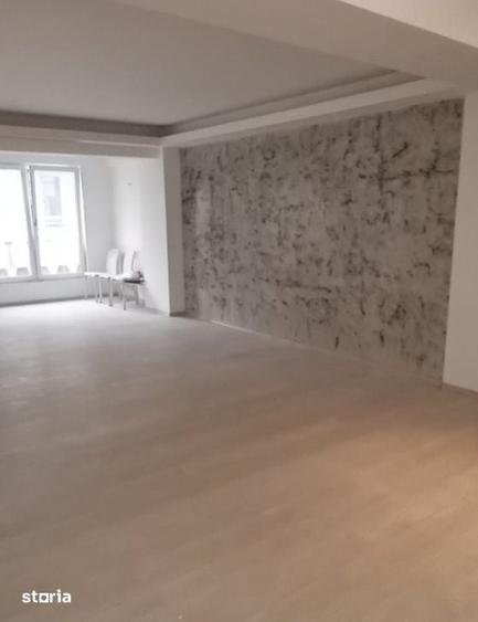 Apartament cu 3 camere în Herăstrău