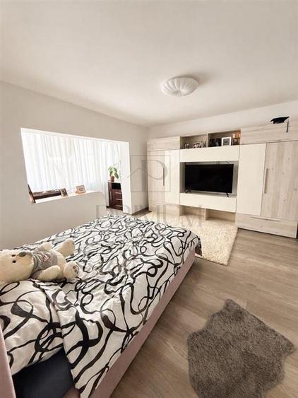 ARADULUI - 4 CAM - BLOC IZOLAT - ETAJ 2 - RENOVAT - 2 BALCOANE - CENTRALA PROPRI - 8