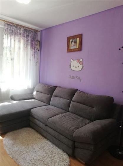Apartament cu 3 camere semidecomandat, mobilat în Gării