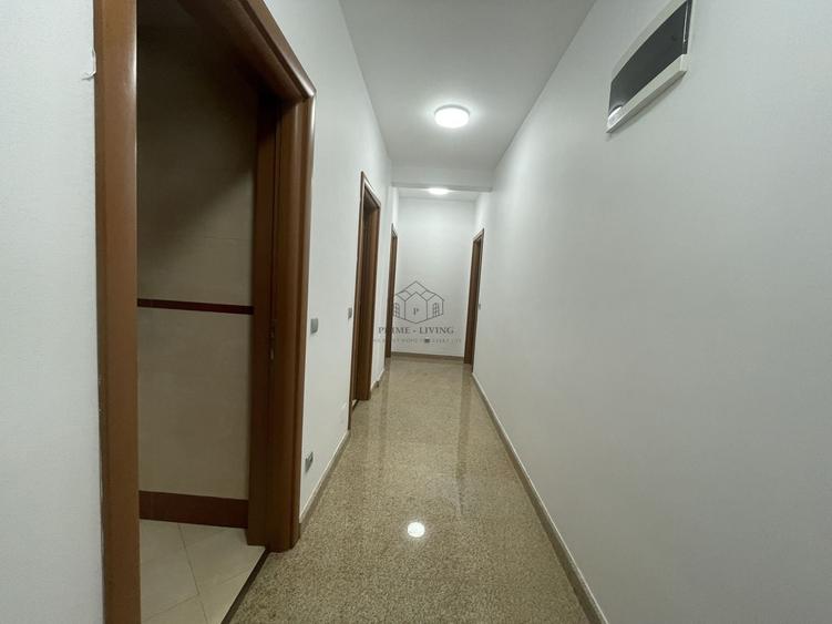 Apartament cu 3 camere semidecomandat, mobilat în Primăverii
