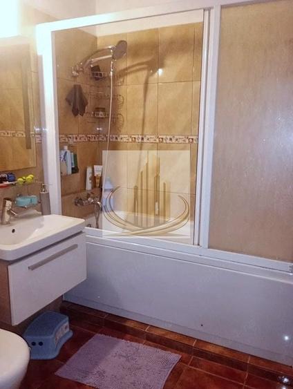 Apartament cu 3 camere decomandat în Brâncoveanu