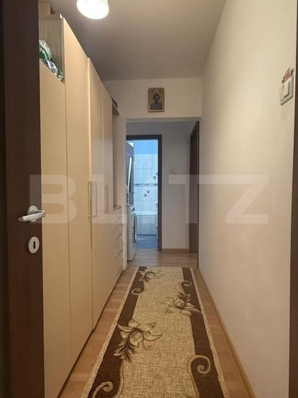 Apartament cu 3 camere semidecomandat în Gării