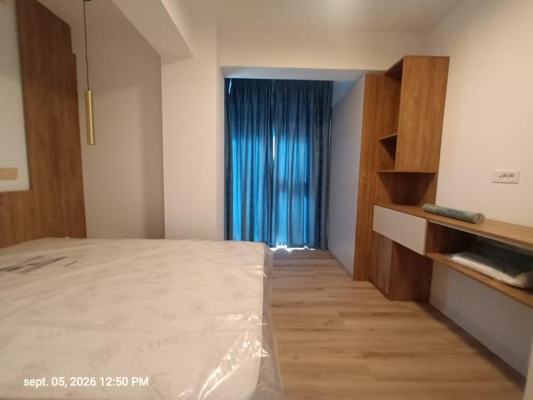 Apartament cu 3 camere semidecomandat în Otopeni