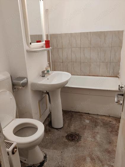 Garsonieră decomandată în Bartolomeu
