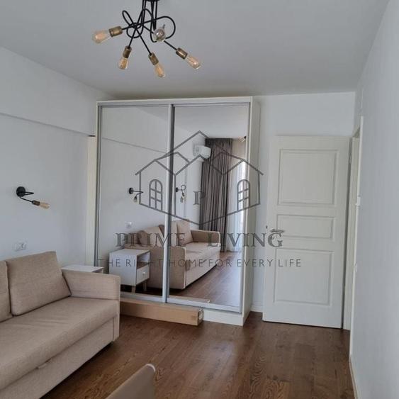 Apartament cu 3 camere, mobilat în Victoriei