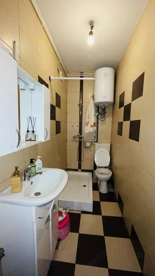 Casă cu 4 camere cu Teren 180 Mp în Dămăroaia