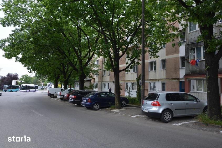 Apartament cu 2 camere decomandat în Războieni