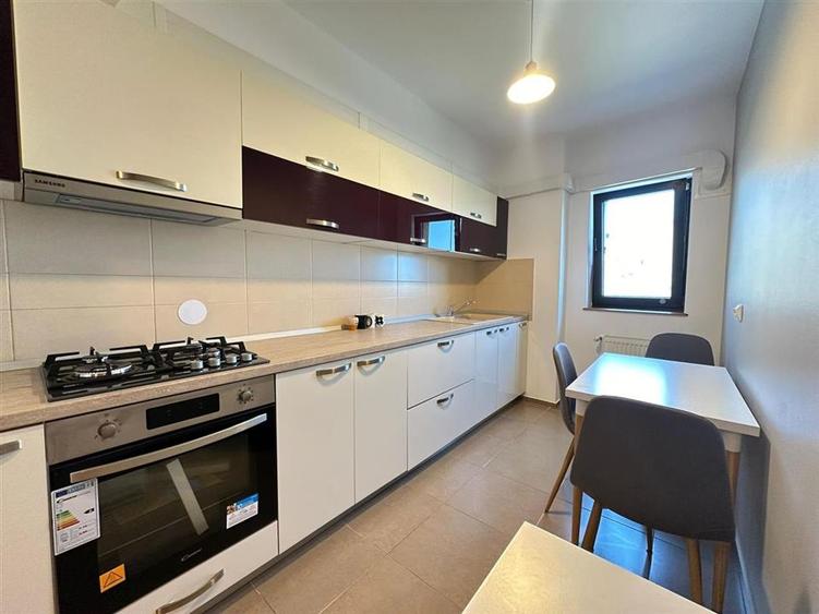 Apartament cu 2 camere decomandat, mobilat în Județean