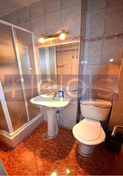Apartament cu 4 camere decomandat, mobilat în Unirii