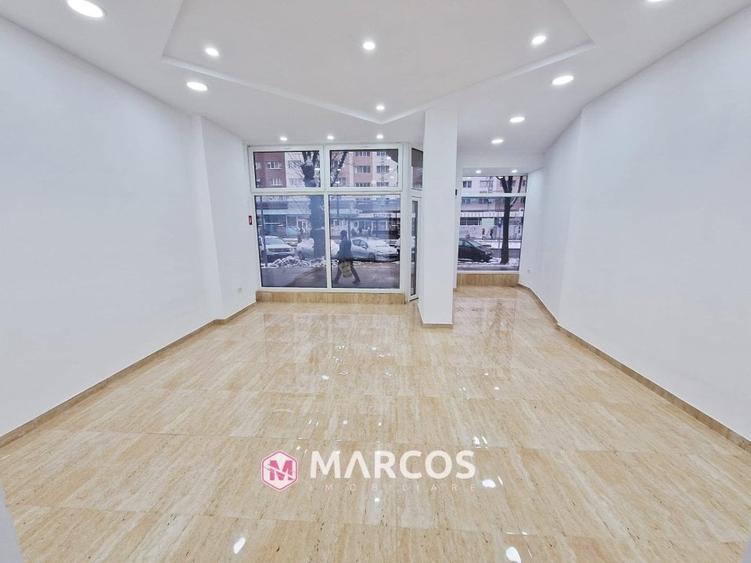 Spațiu comercial, de 70 mp, în Micro IV