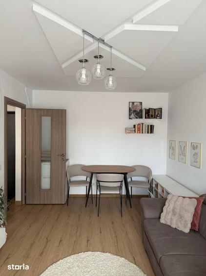 Apartament cu 2 camere decomandat, mobilat în Micro 17