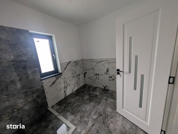 Casă cu 4 camere cu Teren 400 Mp în Hemeiuș