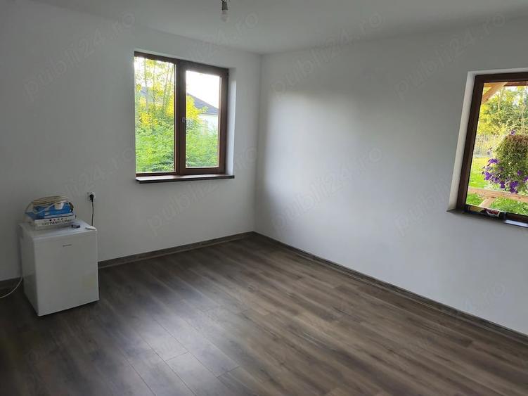 Casă cu Teren 340 Mp în Santăul Mare
