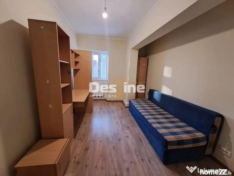 Apartament cu 3 camere decomandat în Dacia