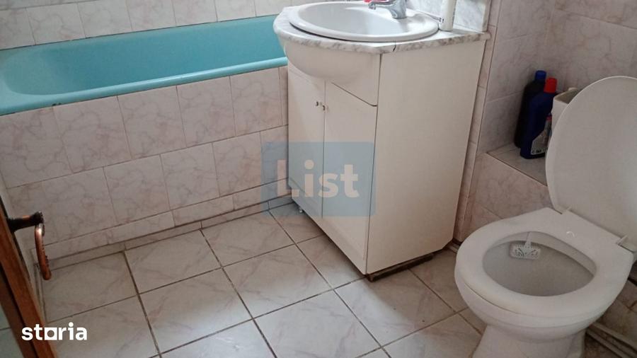 Apartament cu 3 camere decomandat în Micro 39