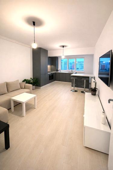 Apartament cu 2 camere decomandat în Sud