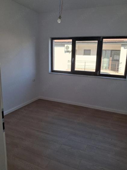 Casă cu 4 camere cu Teren 300 Mp în Giroc