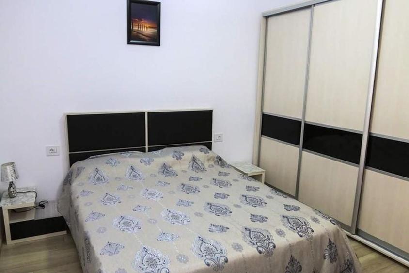 Apartament cu 2 camere decomandat în Palazu Mare
