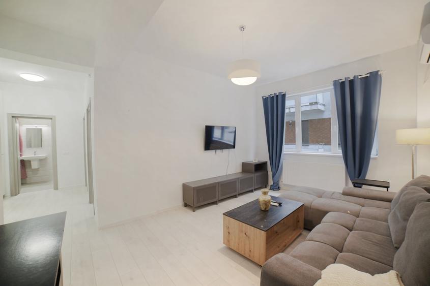 Apartament cu 2 camere decomandat, mobilat în Băneasa