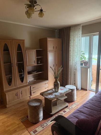 Apartament cu 2 camere decomandat în Exterior Vest