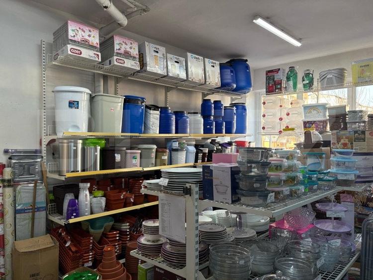 Spațiu comercial, de 80 mp, în Ampoi 3