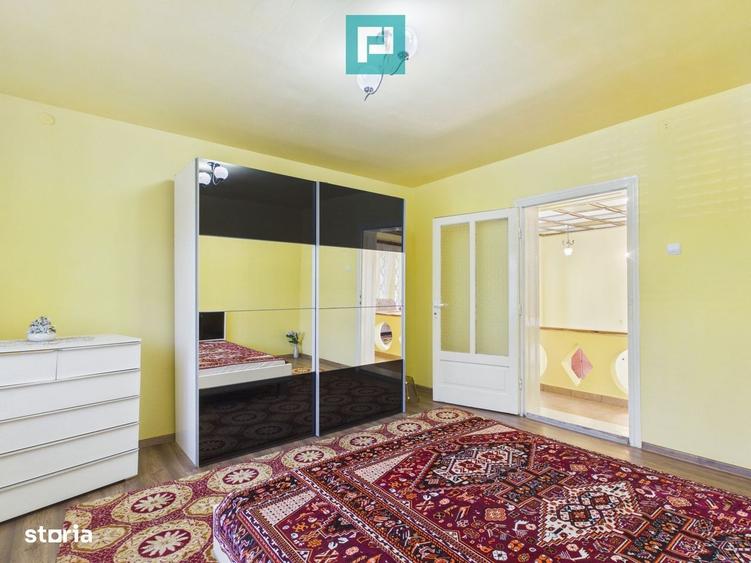 Casă cu 4 camere cu Canalizare în Central