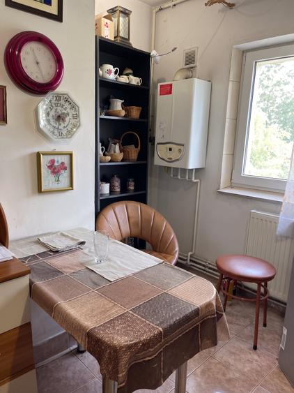 Apartament cu 2 camere decomandat în Lacul Tei