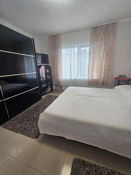 Casă individuală cu 5 camere cu Teren 558 Mp în Dorobanților